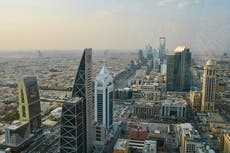 EEUU ordena a algunos diplomáticos salir de Arabia Saudí ante temor a ataques hutíes