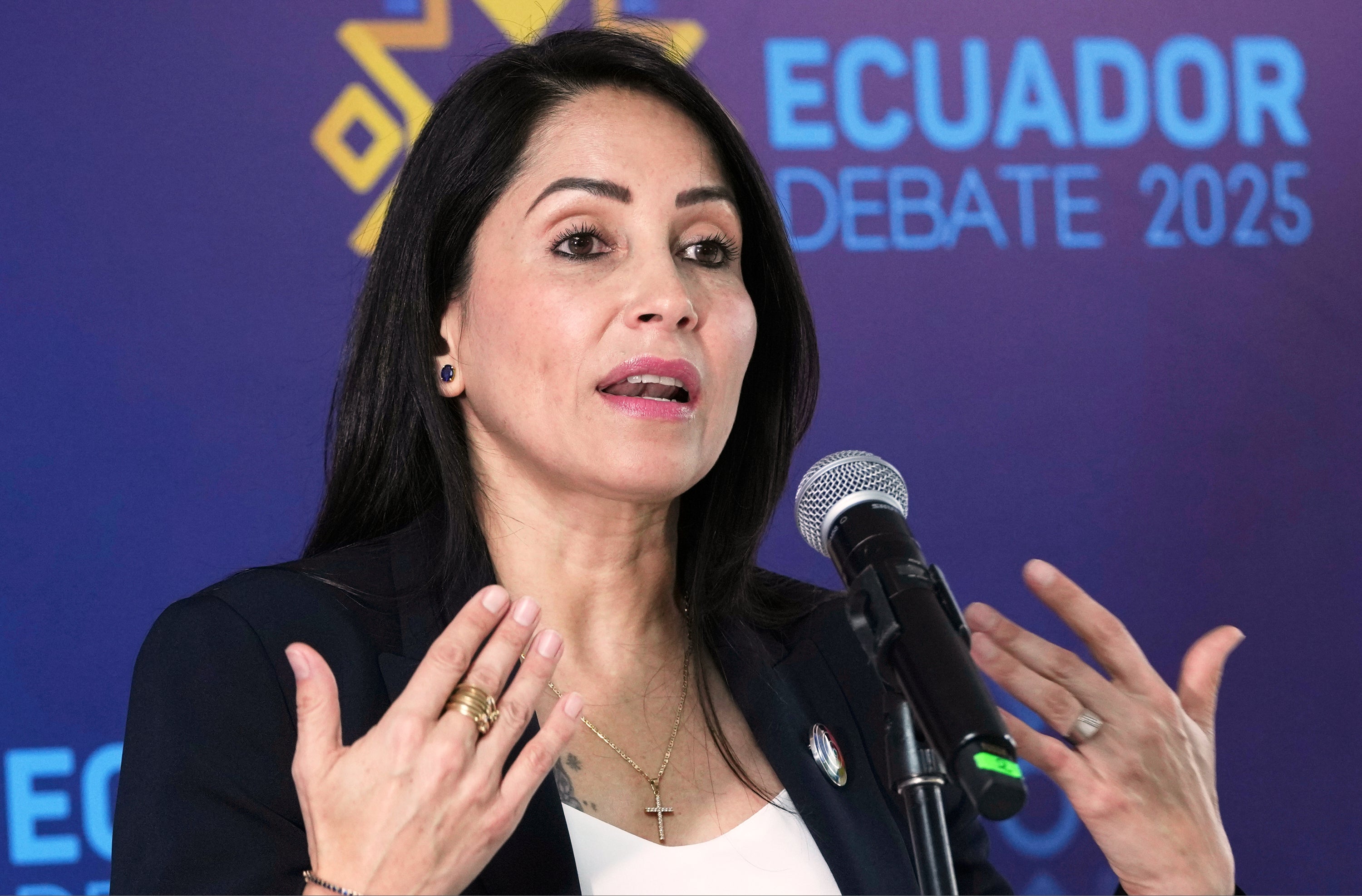 Excandidata presidencial es detenida en Ecuador señalada por supuesto gasto electoral ilícito