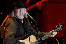 Fallece a los 71 años estrella de música country John Anderson