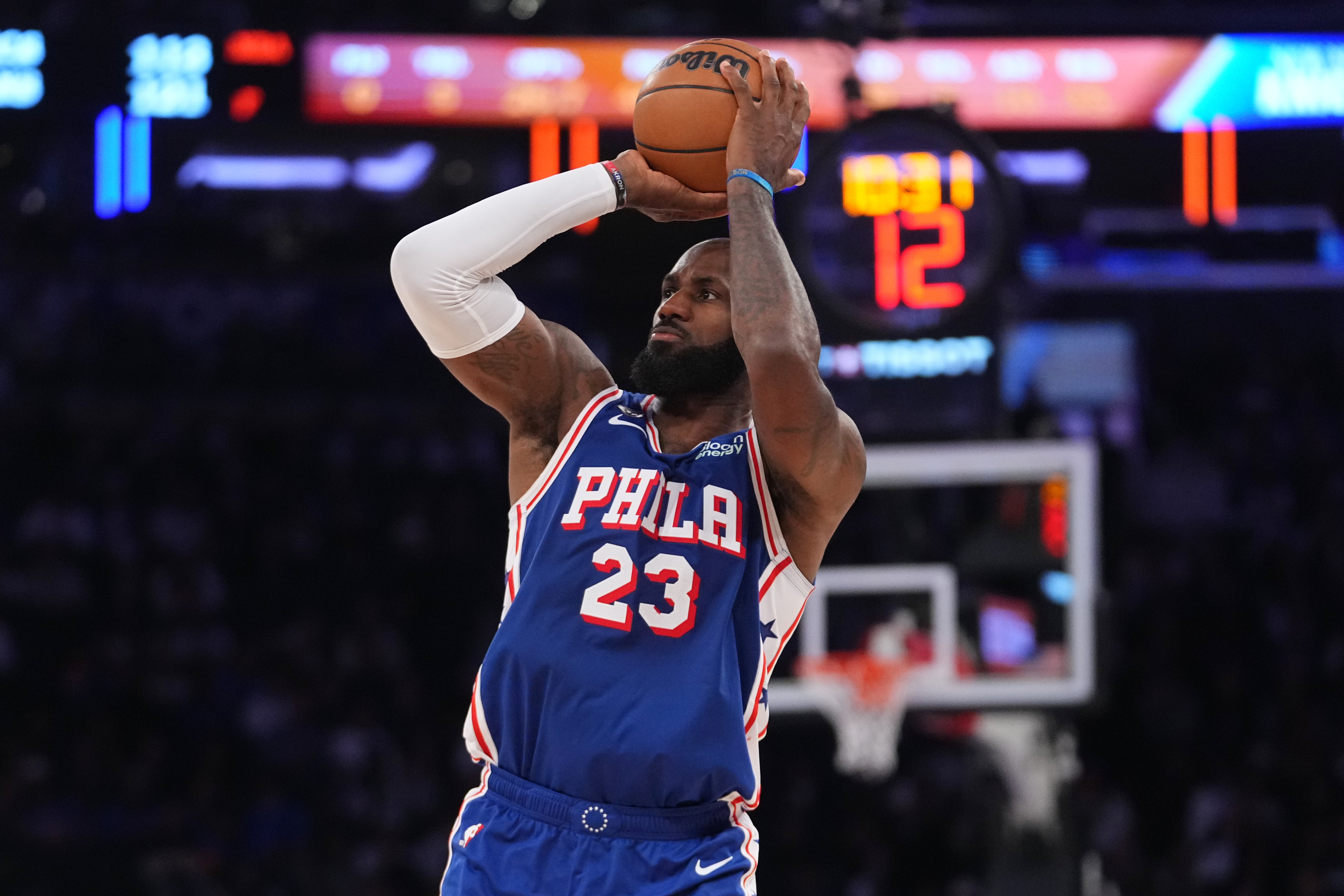 76ERS-JAMES-TRUMP