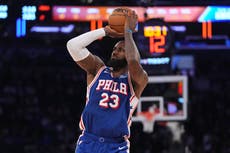 Trump arremete contra LeBron James por no quedarse quieto durante interpretación del himno