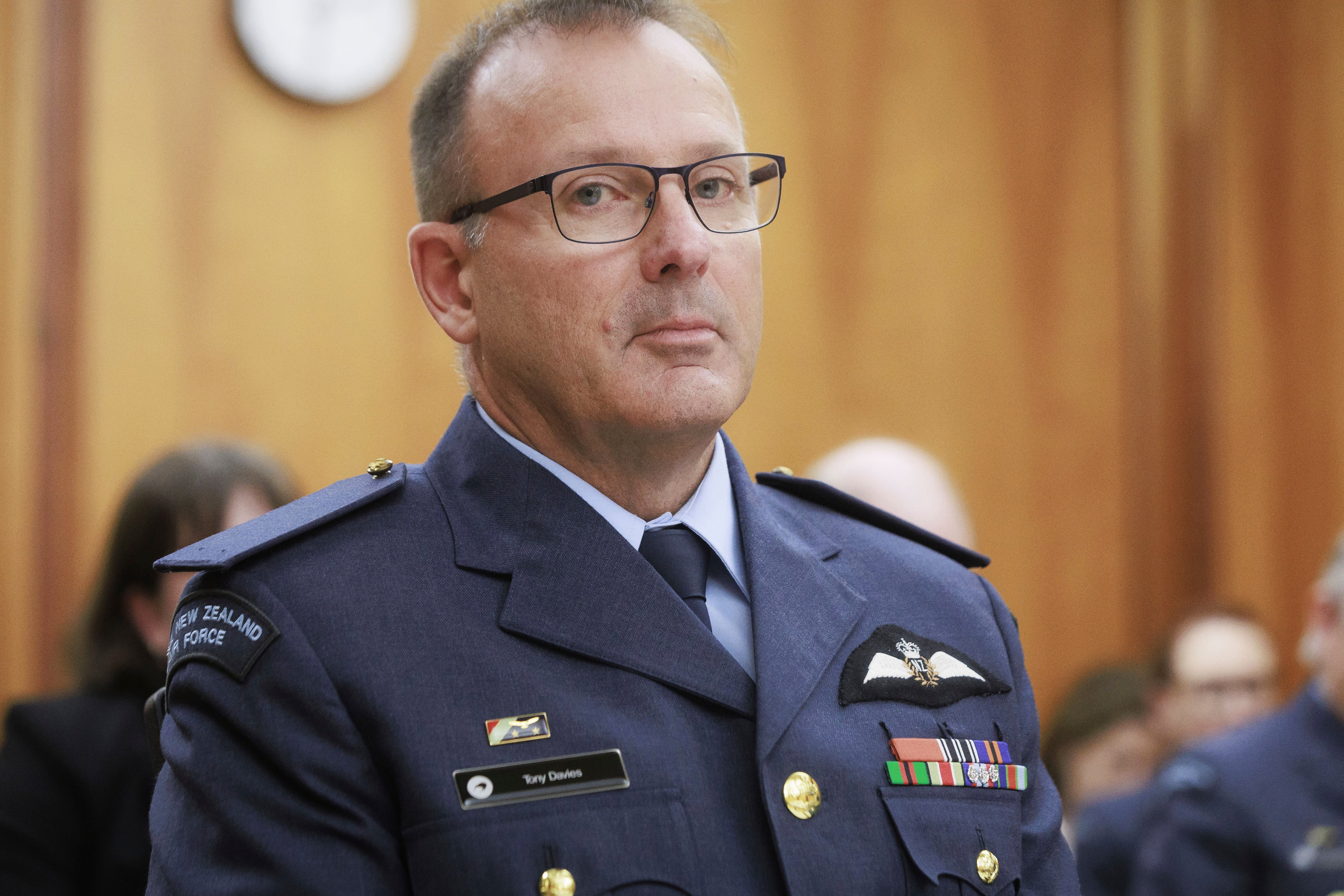 Renuncia jefe militar de Nueva Zelanda tras admitir una relación inapropiada