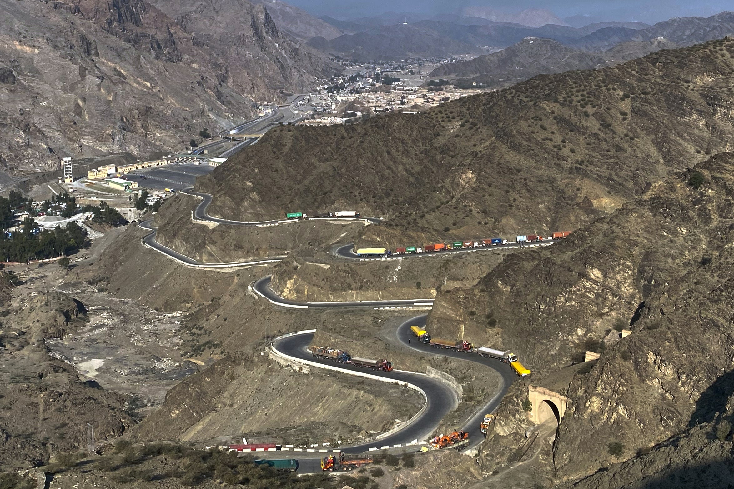 Pakistán insta a Afganistán a actuar contra milicianos que operan desde su territorio