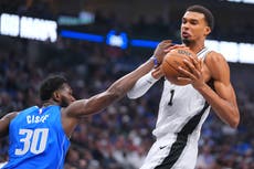 Wembanyama y Harper guían a Spurs a su 1ra victoria de 122-106 ante unos mermados Mavericks