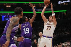 Luka Doncic anota 52 puntos, récord de la temporada NBA, en triunfo de Lakers ante Jazz
