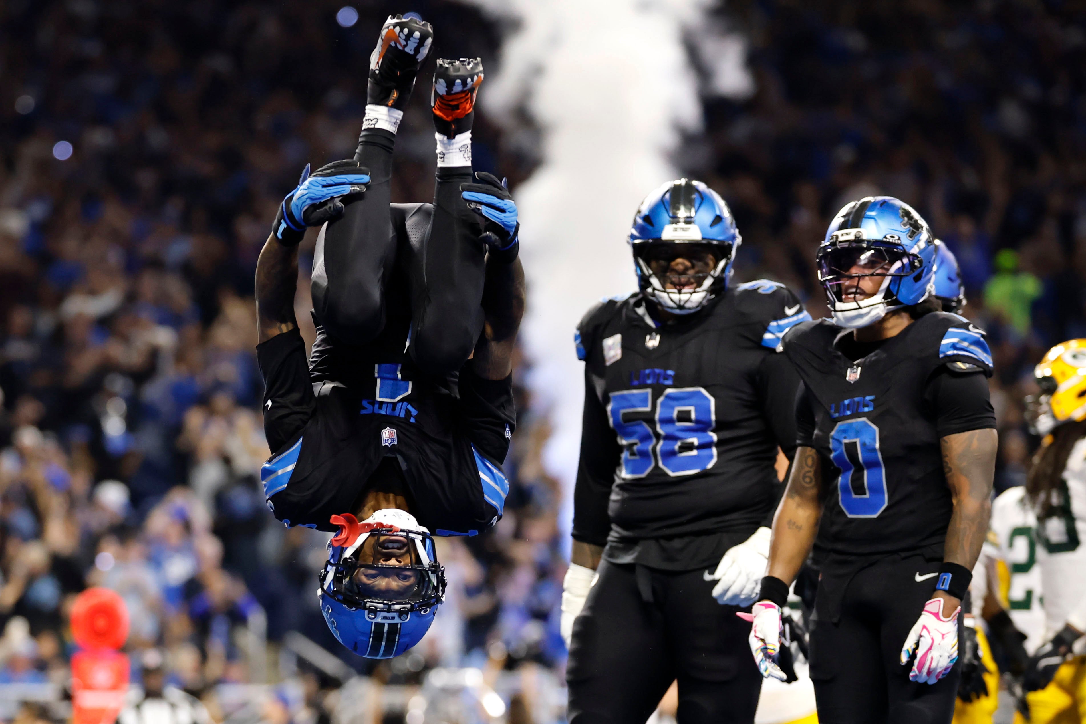 PACKERS-LIONS