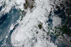 Vance ya no es huracán, pero como tormenta tropical aún amenaza costa del Pacífico de México