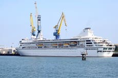 Crucero de EEUU termina su viaje alrededor del mundo en Asia por costos de combustible
