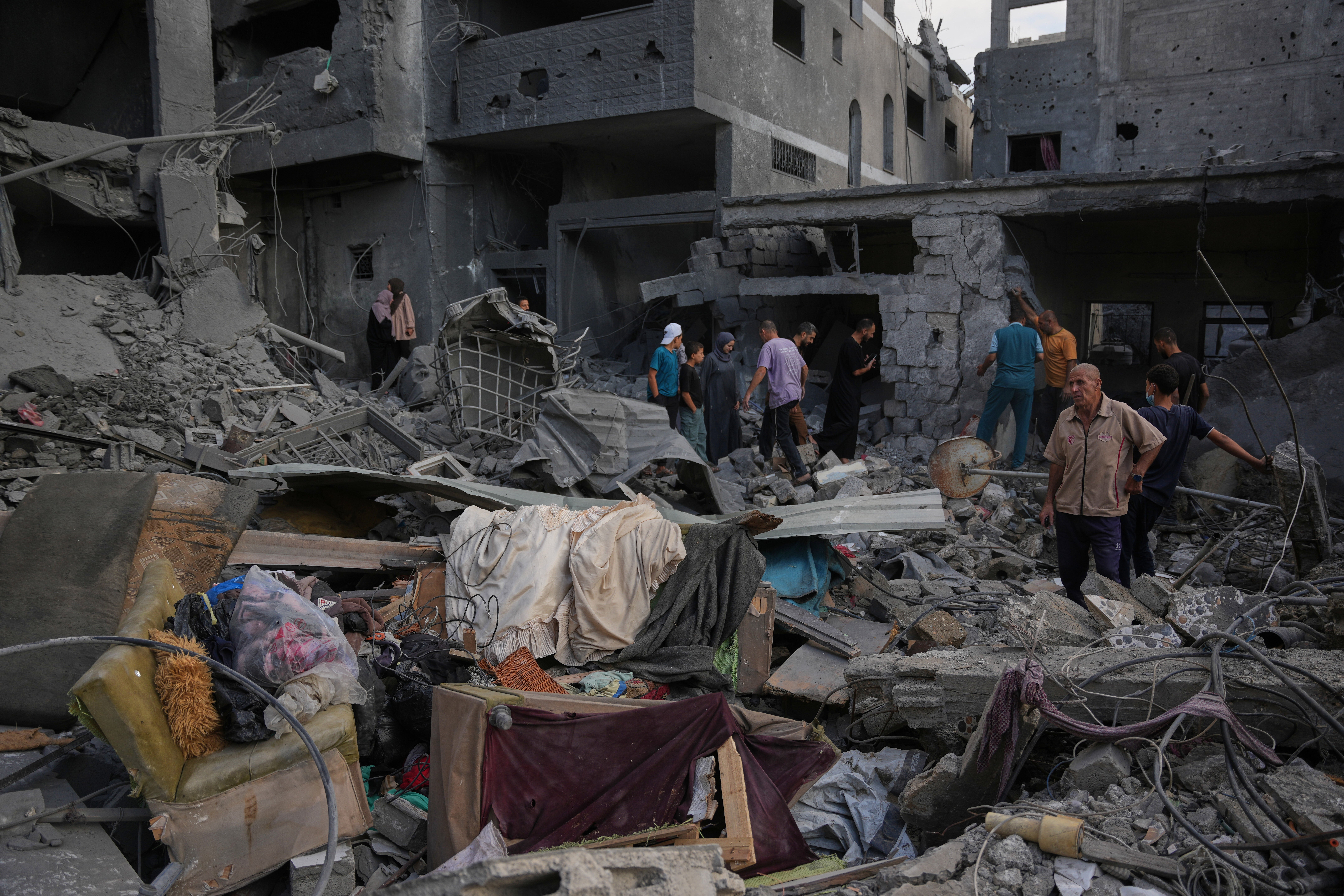 Residentes de Gaza siguen de cerca las elecciones en Israel esperando la derrota de Netanyahu