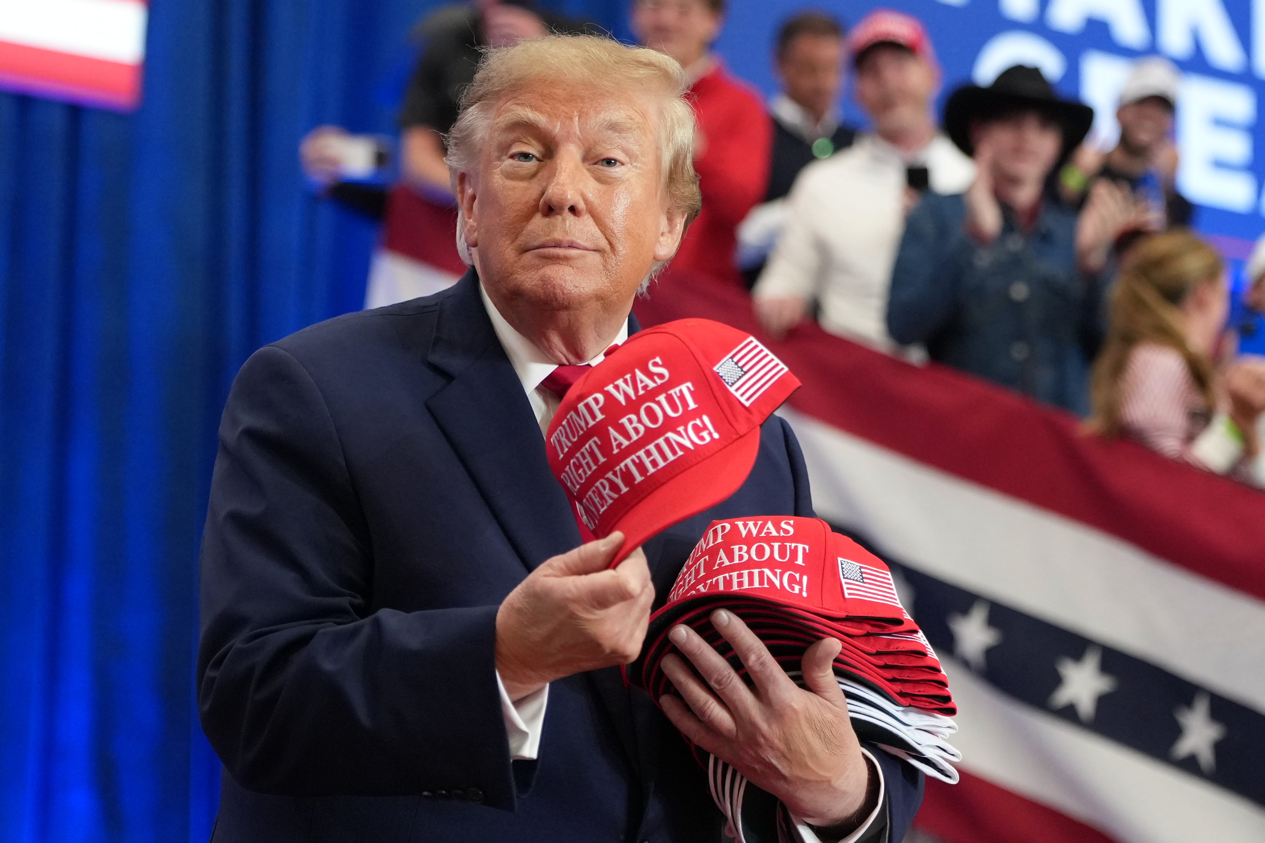 La cura de Trump para los males republicanos en las legislativas es más Trump. ¿Funcionará?