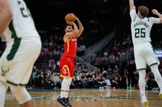 VanVleet y Amen Thompson llevan a Rockets invictos a paliza de 132-100 sobre Bucks