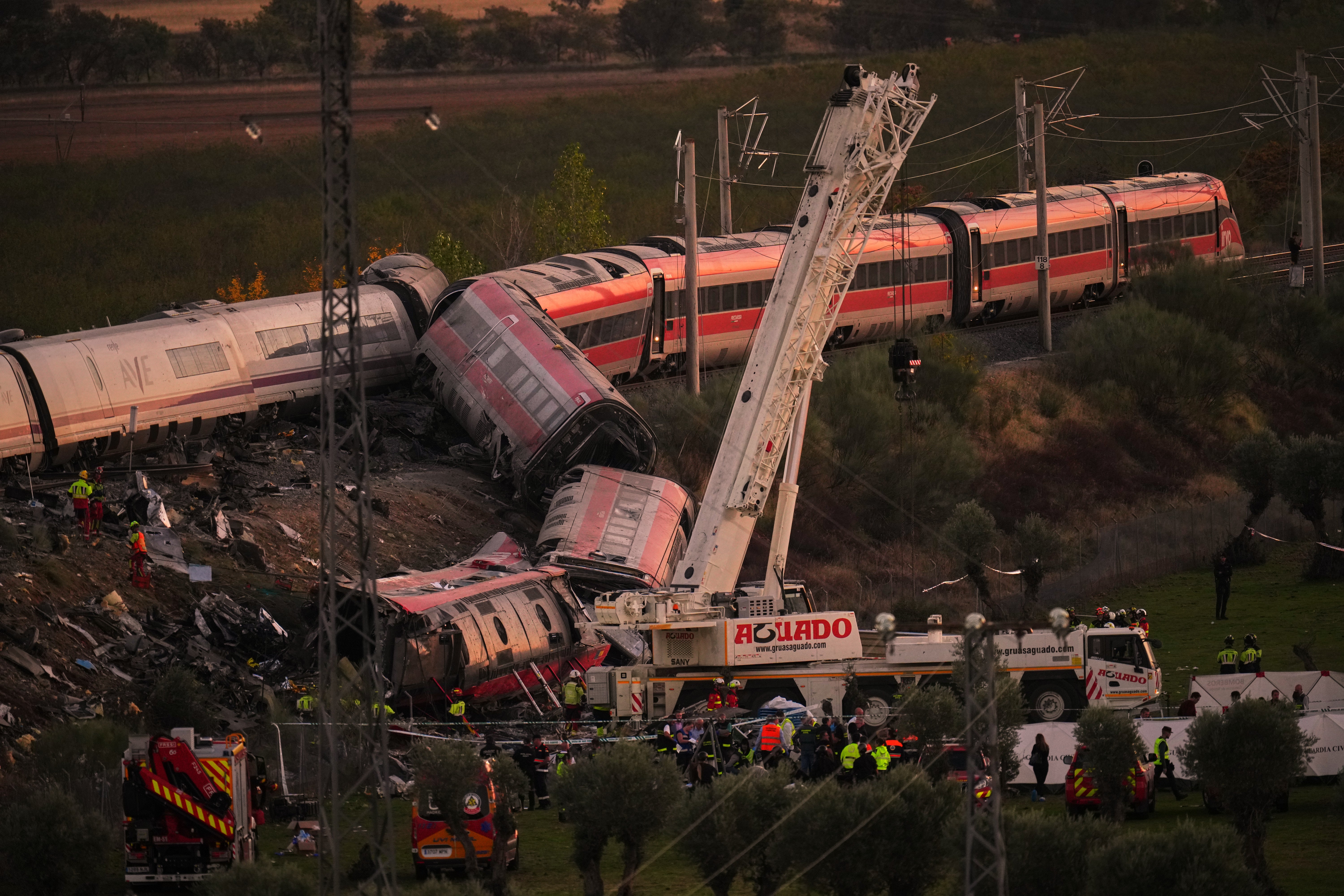 España afronta el 2º choque mortal de tren del año antes de las elecciones nacionales