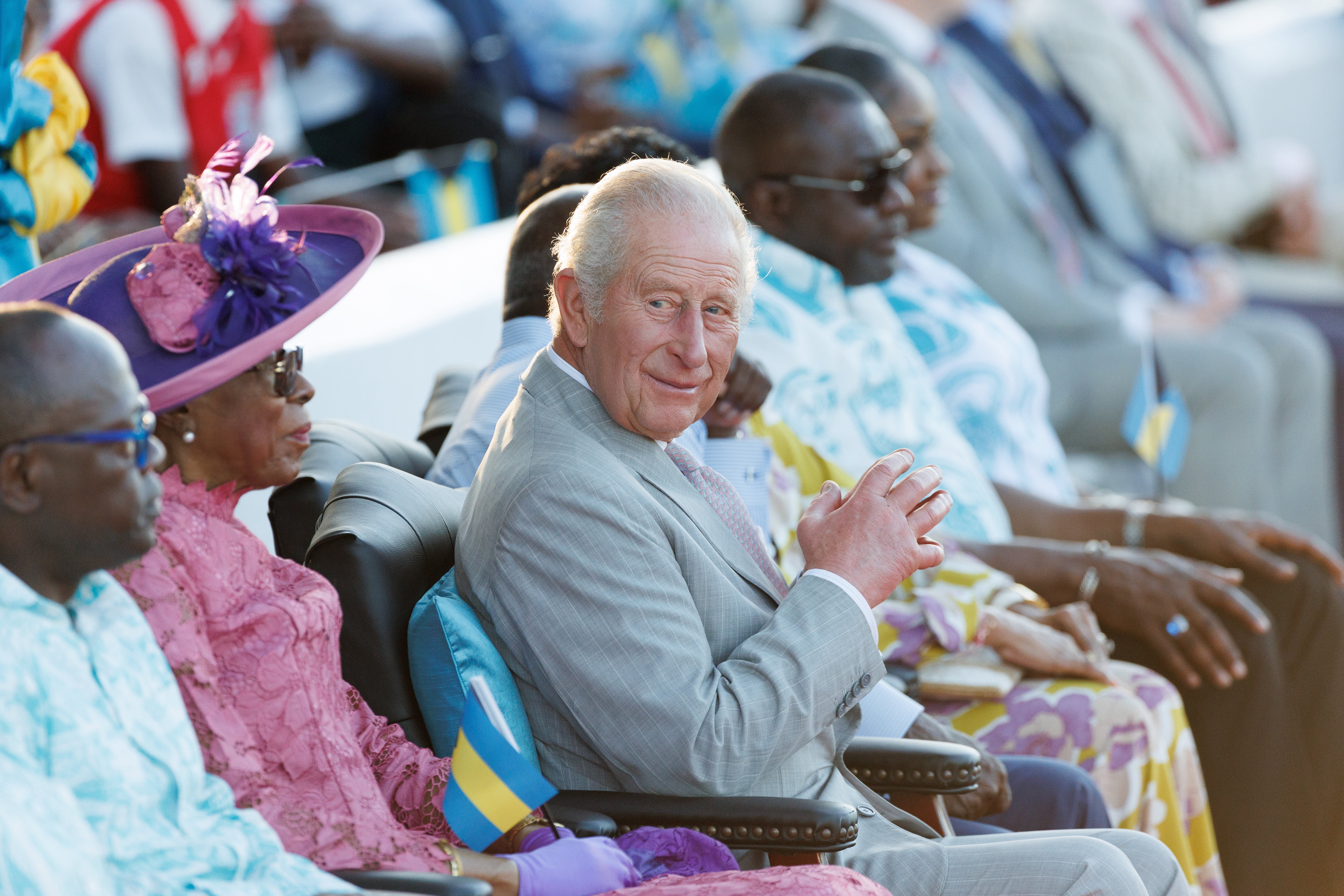 El rey Carlos III llega a Guyana, escenario de rebelión durante era colonial