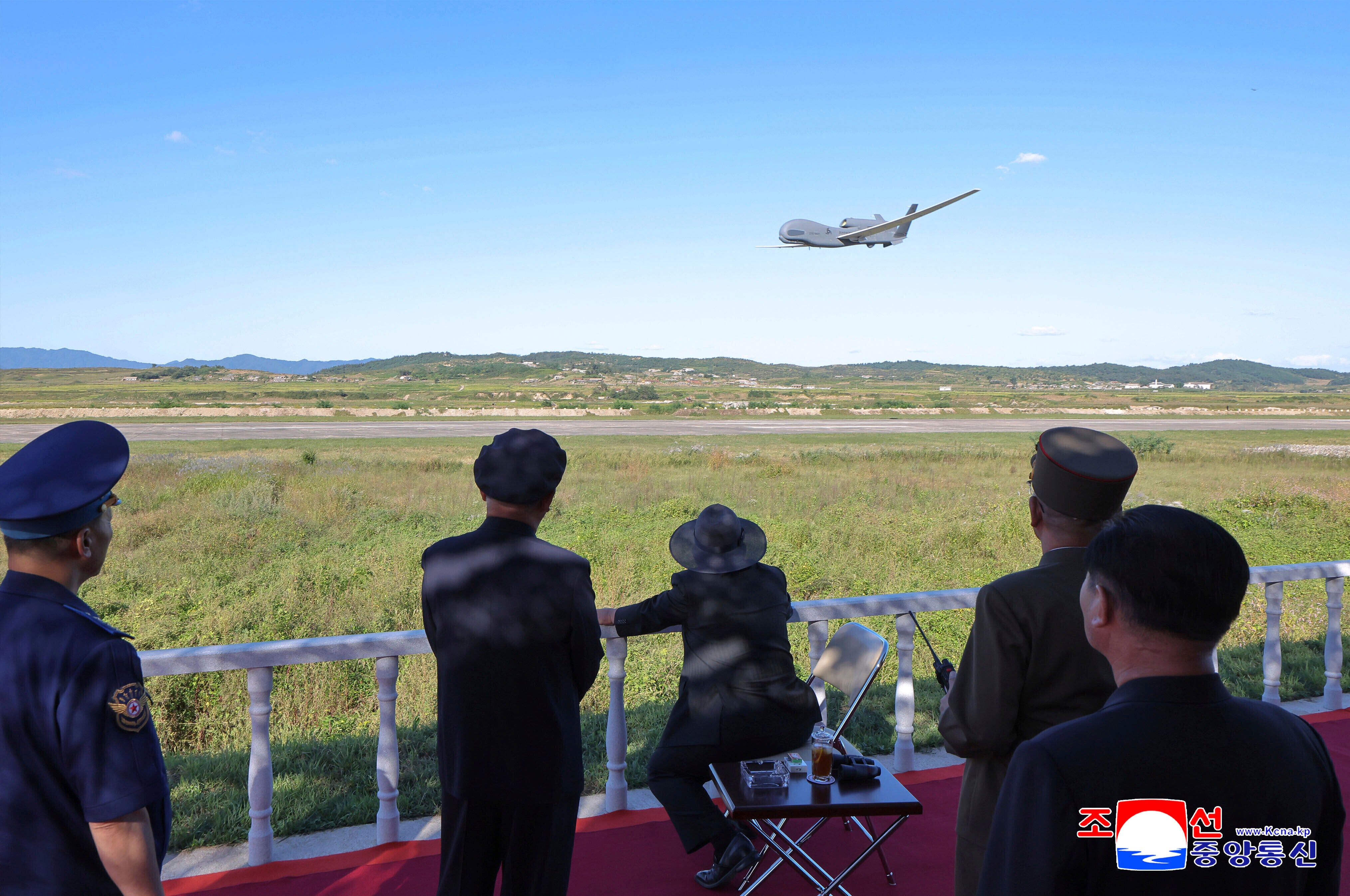 Kim Jong Un pide rápida expansión de drones en Corea del Norte y observa pruebas de armas
