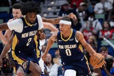 Jeremiah Fears guía a los Pelicans ante los Kings para su 1ra victoria de la temporada