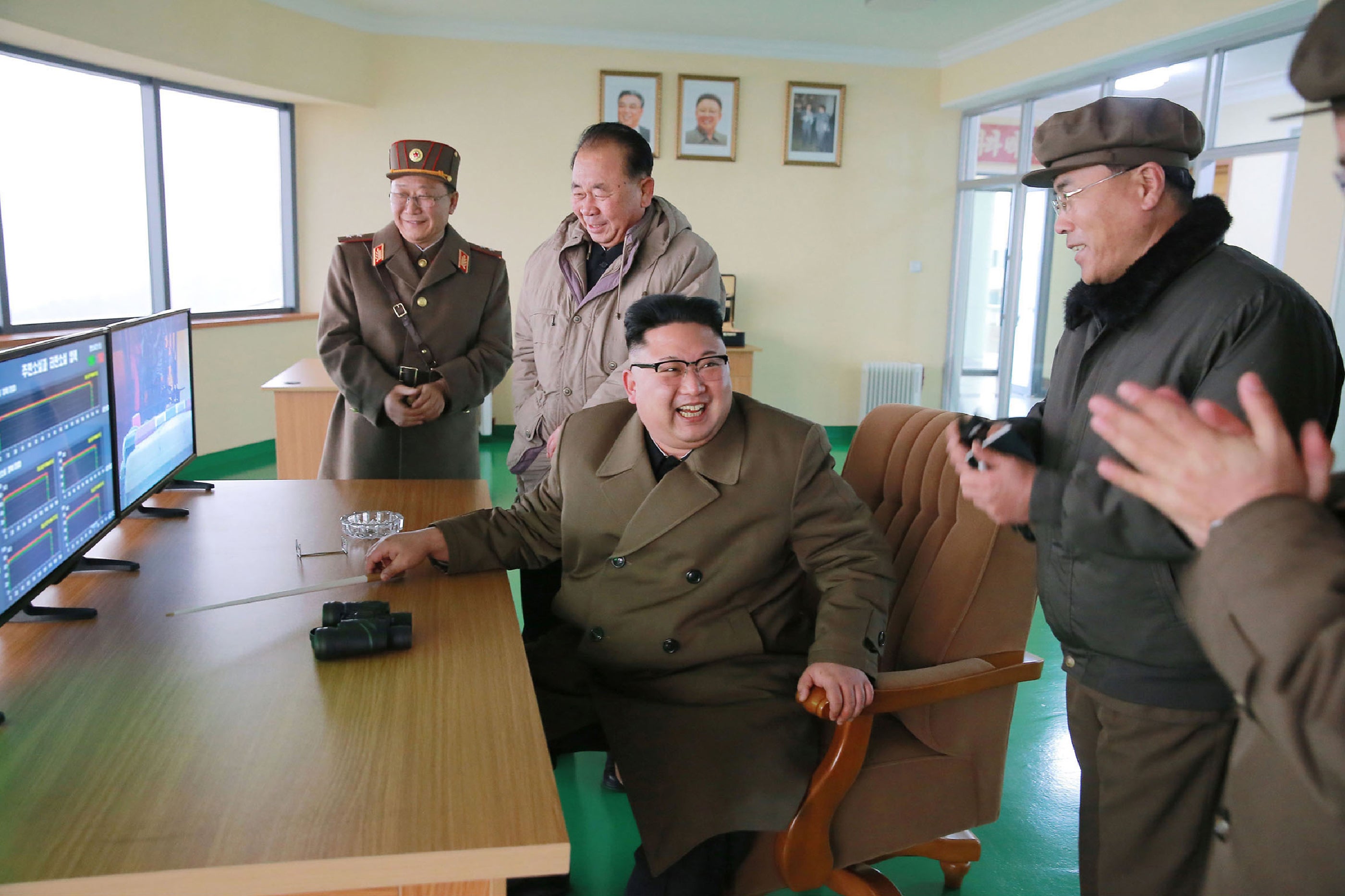 <p>Los hackers norcoreanos están destinando el dinero robado a financiar el programa de armas nucleares de Kim Jong-un</p>