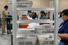 Corte de apelaciones impide que el Departamento de Justicia separe boletas en disputa en California