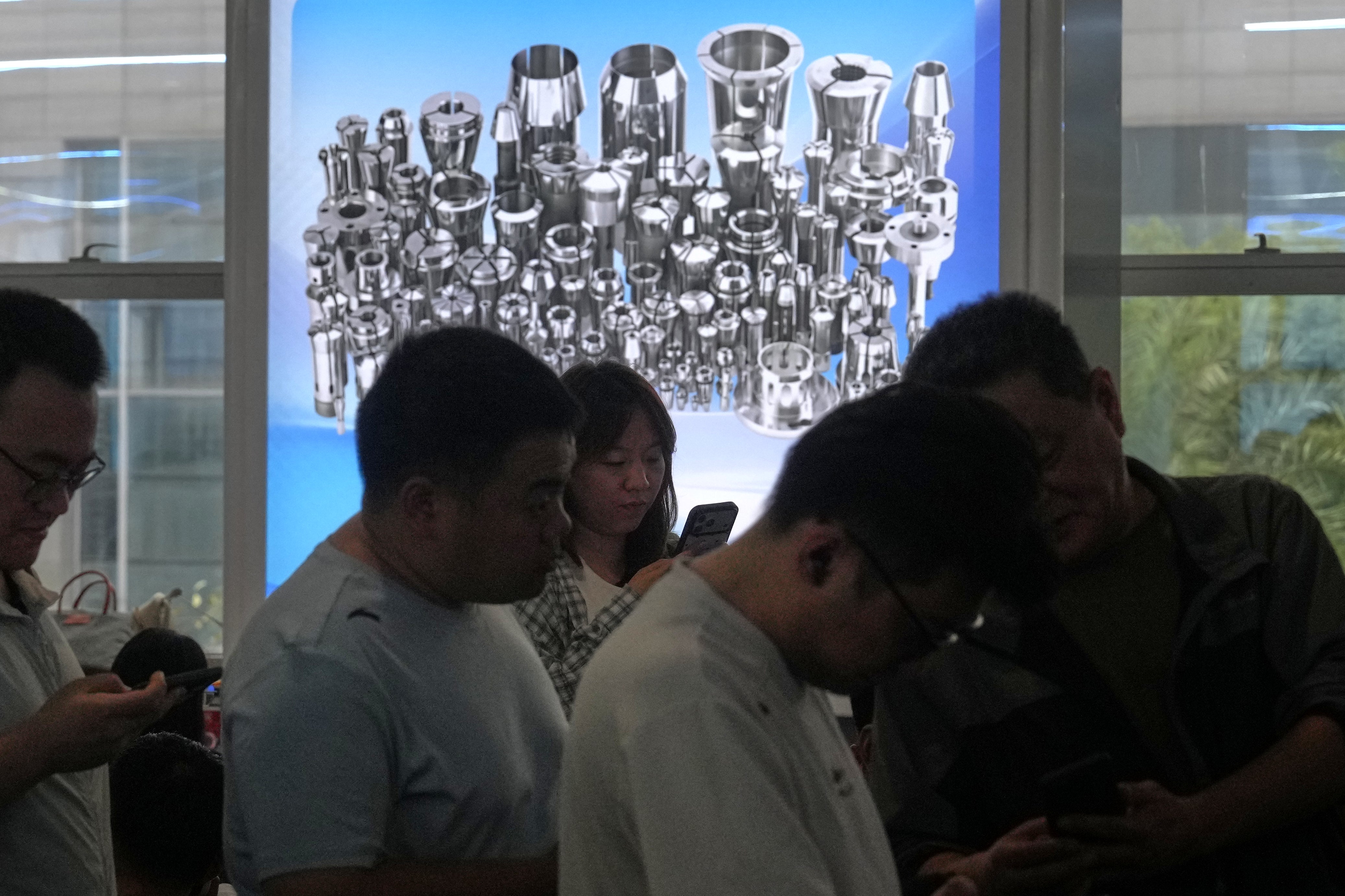 La actividad industrial de China cae por el debilitamiento de las exportaciones