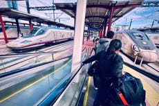 A bordo de un tren de alta velocidad español tras la última catástrofe del servicio