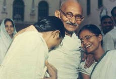 Un extraño tipo de devoción: La verdad sobre la vida sexual de Gandhi
