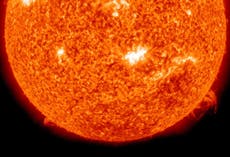 Tormenta solar impactará la Tierra proveniente de un agujero en el Sol