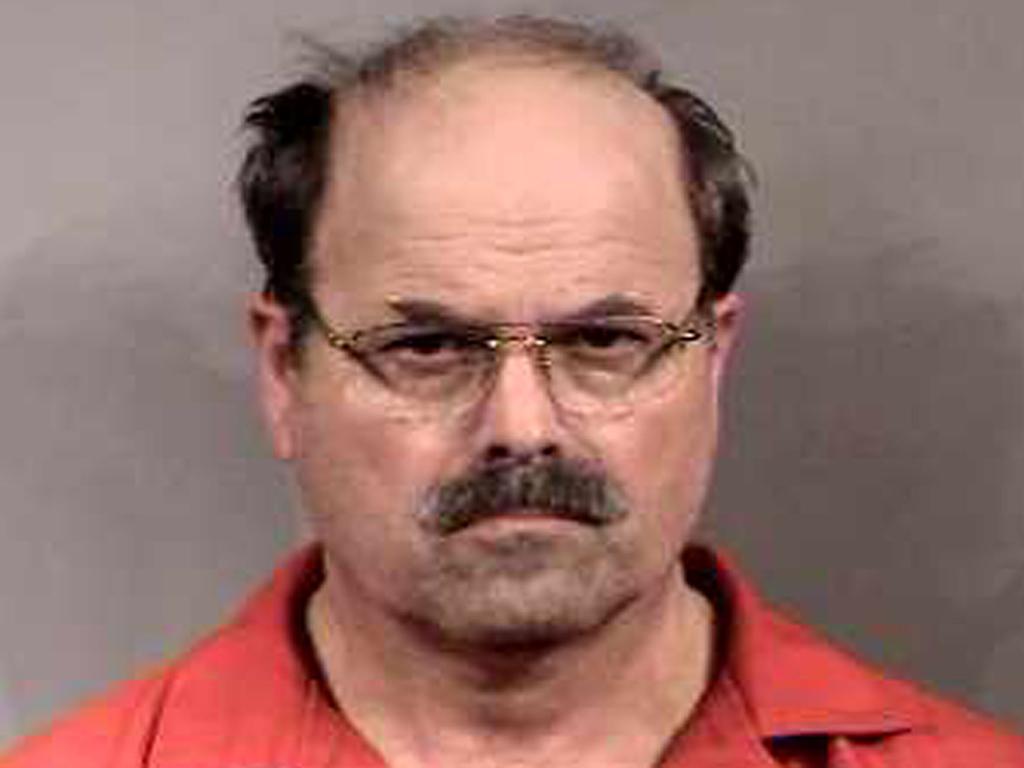 Entre 1974 y 1991, Dennis Rader aterrorizó en secreto a Wichita, Kansas, bajo el autodenominado apodo de “BTK”