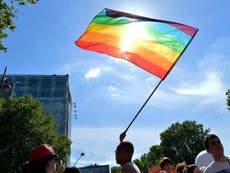 Comunidad LGBT + de San Francisco analiza reemplazar bandera del Orgullo tras décadas con el mismo diseño