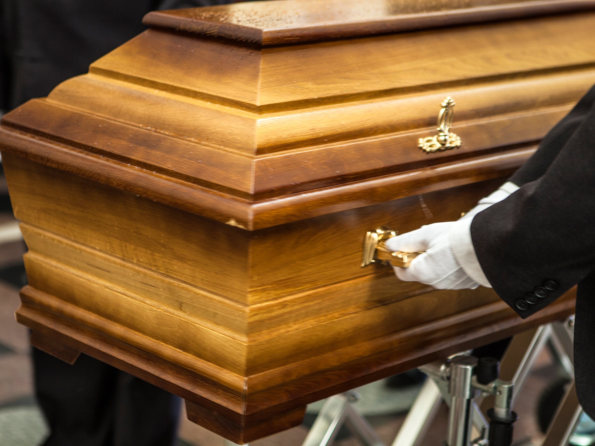 Siete personas fueron heridas mientras asistían a un funeral en Wisconsin, según los informes.