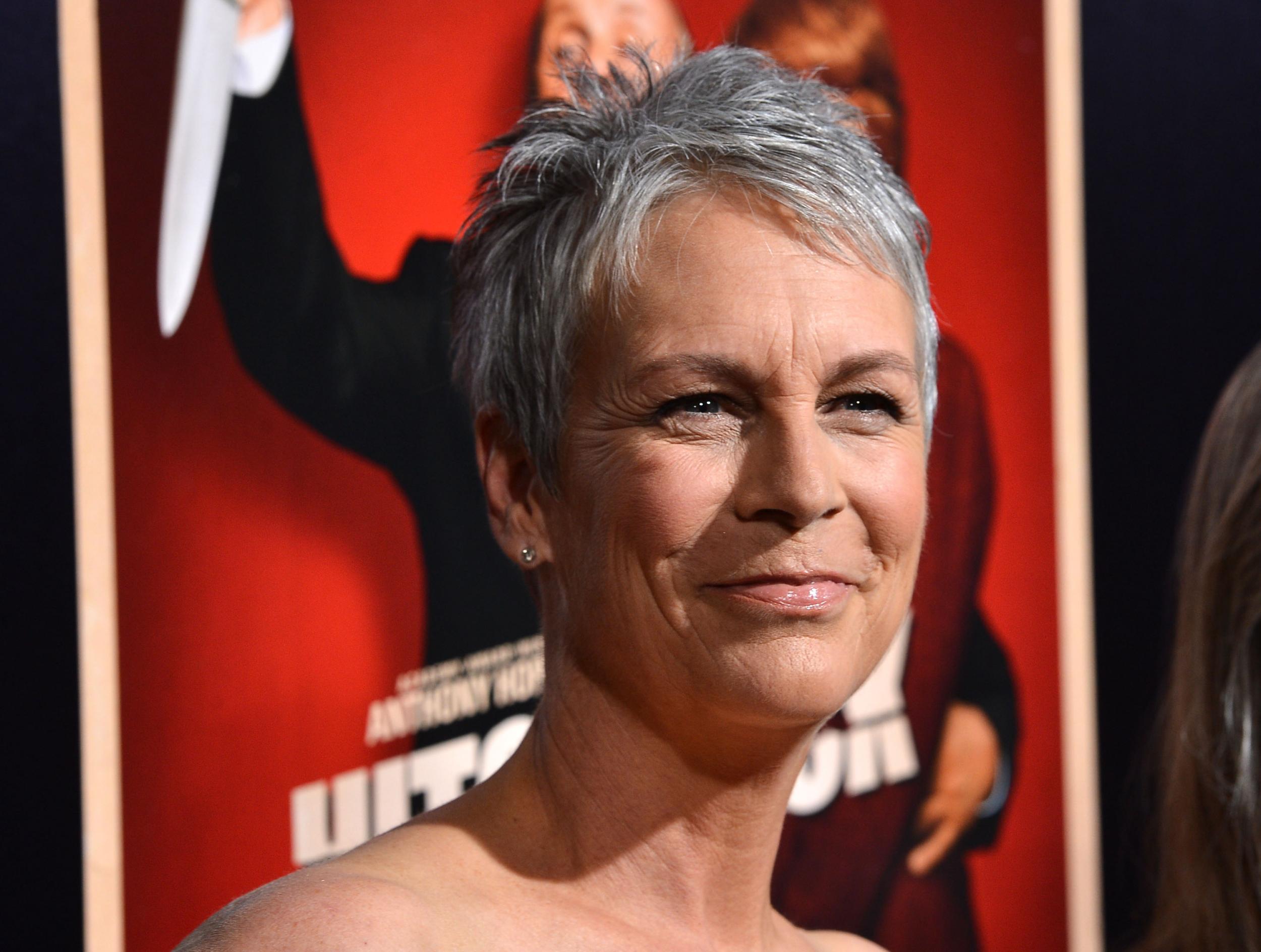 Jamie Lee Curtis critica la cirugía plástica por “acabar con generaciones de belleza”