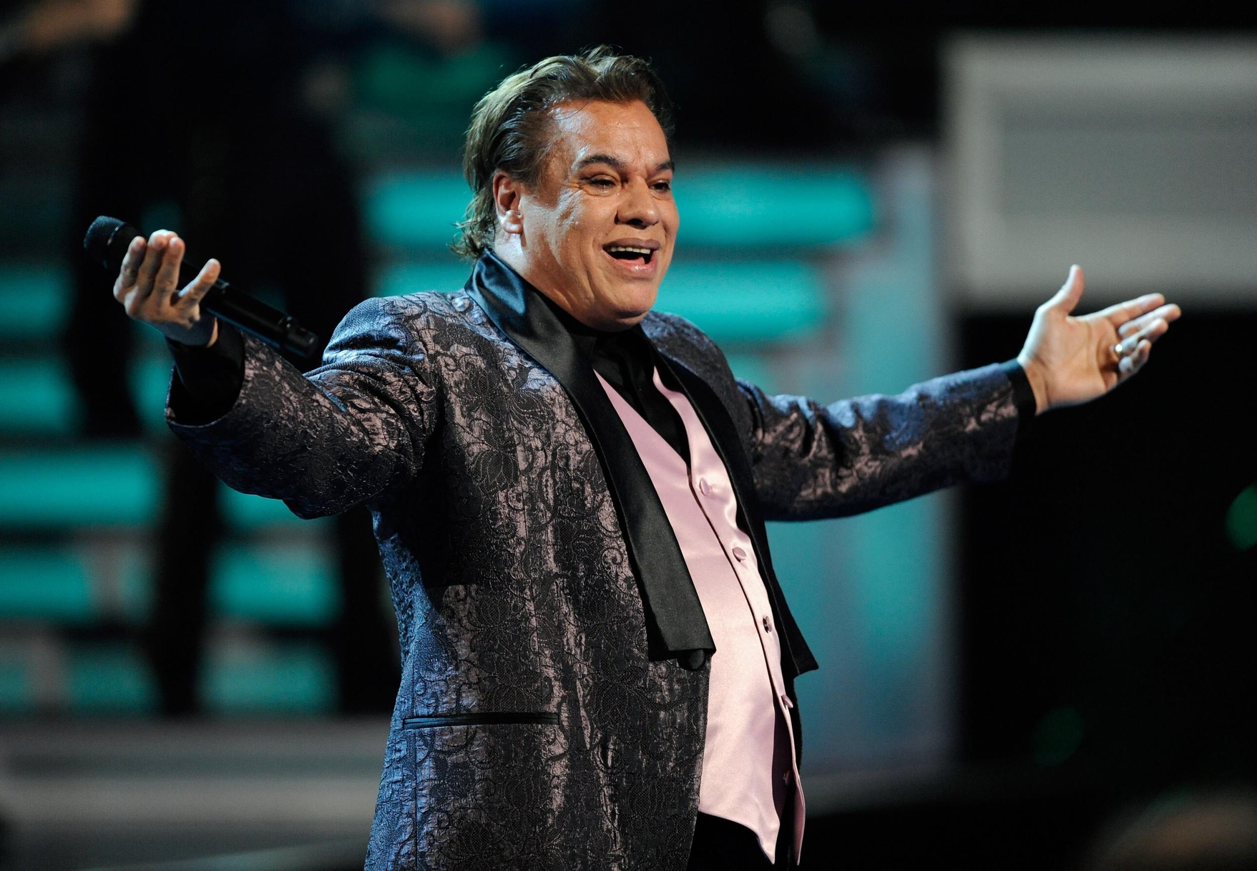 Netflix prepara documental de Juan Gabriel con imágenes inéditas del cantante