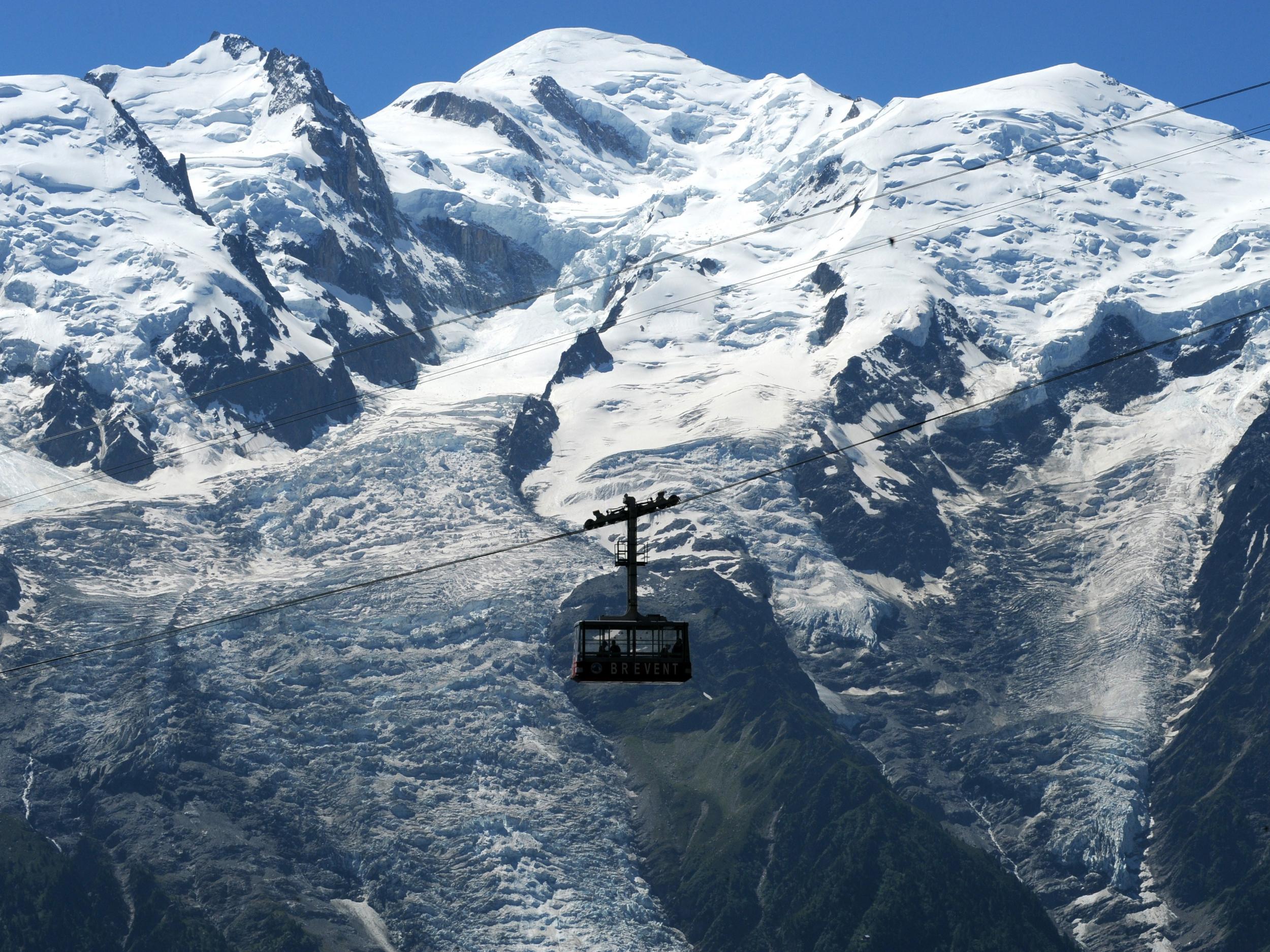 Varias rutas populares al Mont Blanc y otros picos quedaron suspendidas