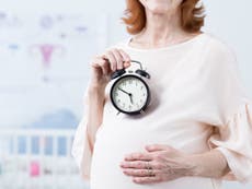 Revelan la edad promedio de las madres primerizas en EE. UU.: va en aumento