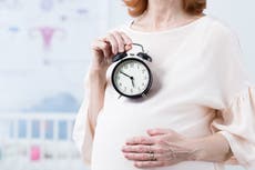 Revelan la edad promedio de las madres primerizas en EE. UU.: va en aumento