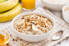 Qué comer antes de acostarte si quiere dormir bien, y qué evitar