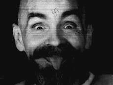 Charles Manson: ¿quién era el infame líder de la secta y qué delitos cometió?