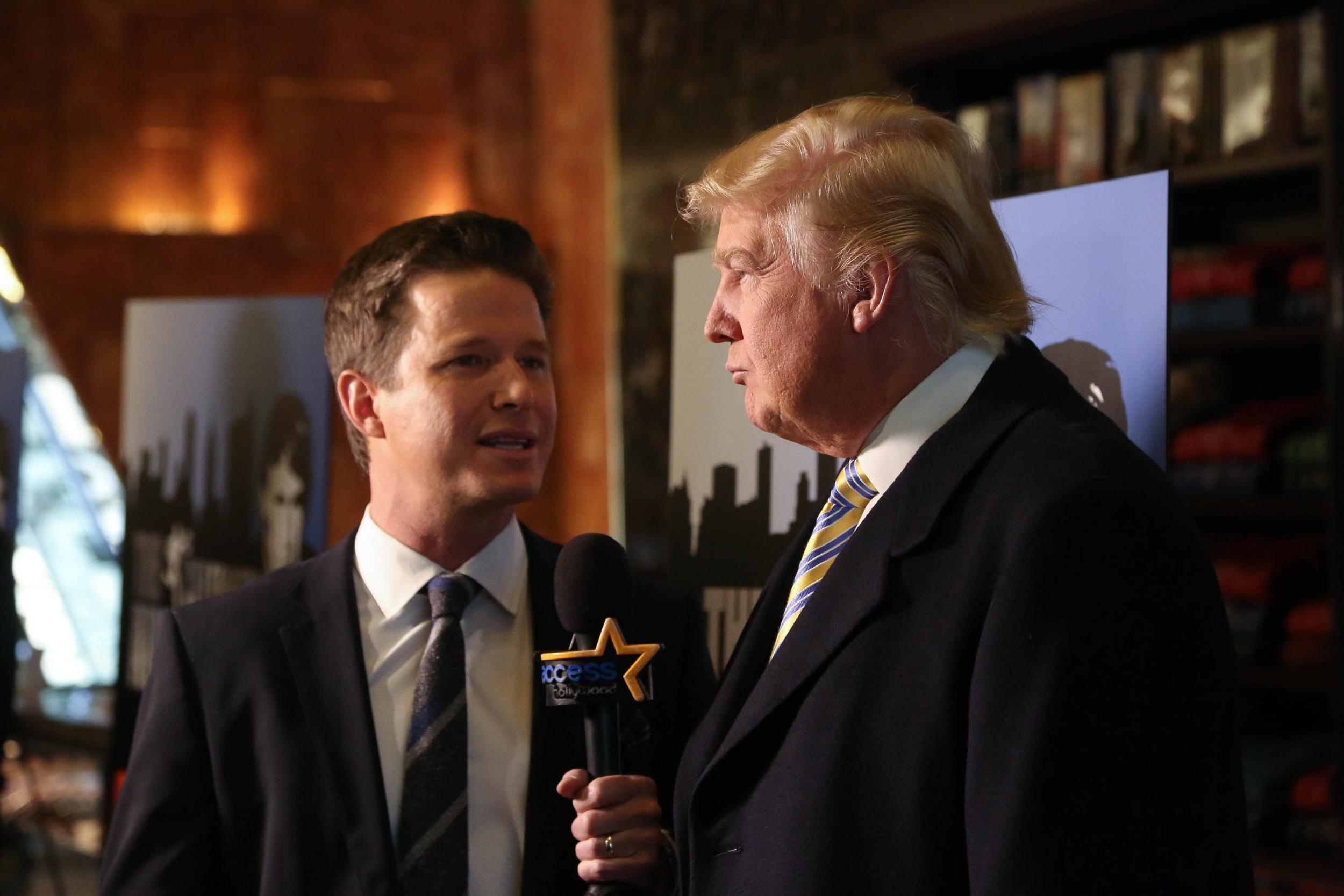 Trump (derecha) luego ganó las elecciones presidenciales de 2016, mientras que Billy Bush fue despedido de la NBC