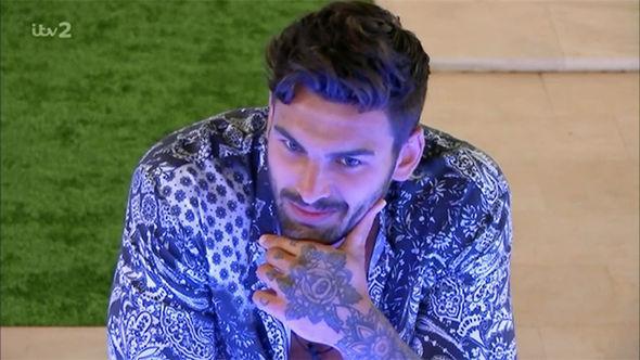 Adam Collard en Love Island en 2018