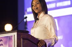 Candace Owens recibe demanda de 20 millones de dólares por llamar “madame” de club de striptease a su colega
