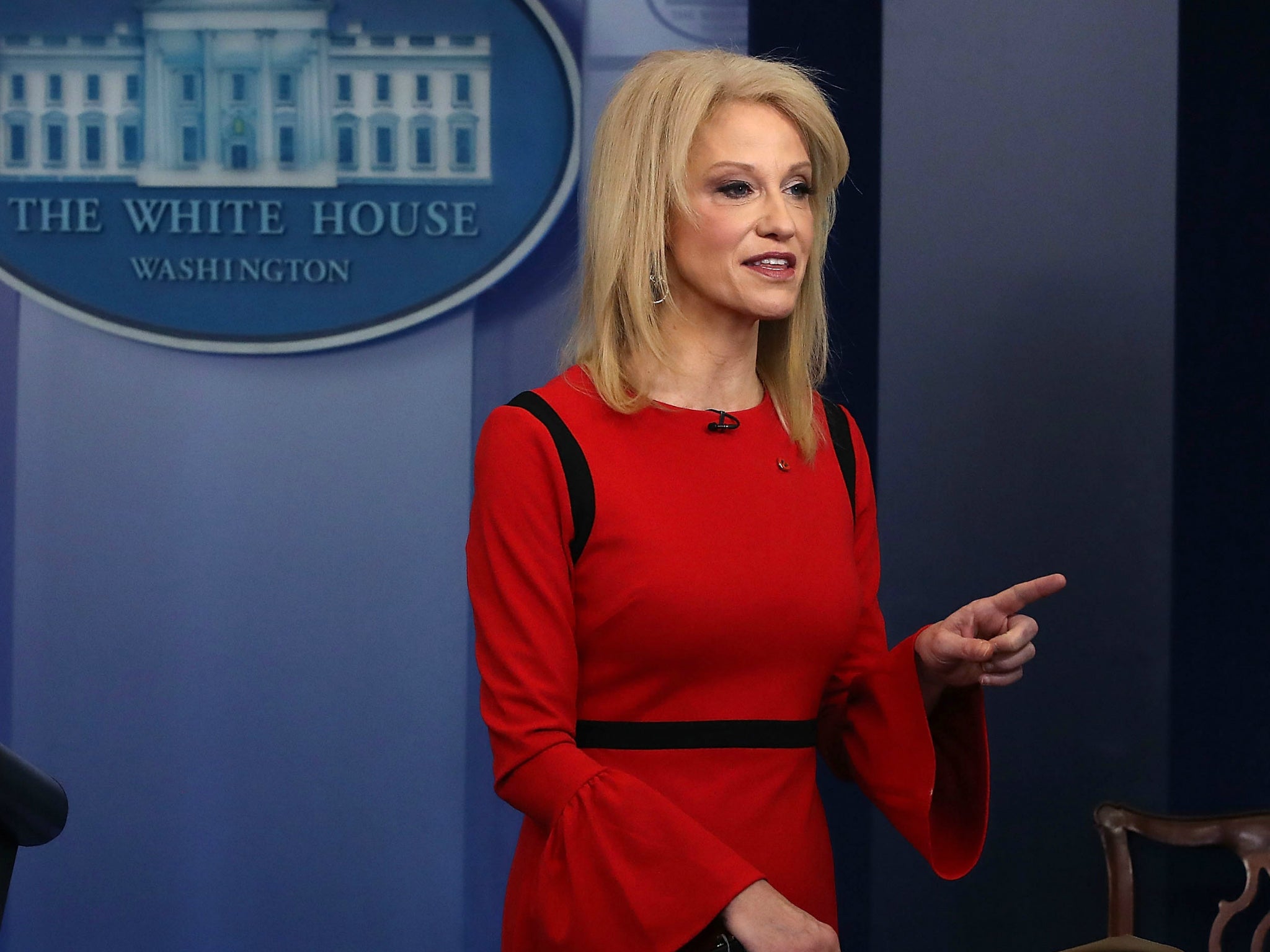 La exconsejera presidencial, Kellyanne Conway, da positivo por coronavirus
