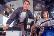 Keanu Reeves y Sandra Bullock, y por qué todavía los queremos juntos 25 años después de Speed