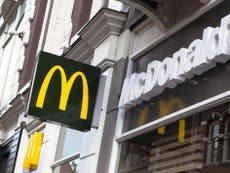 Ex dueños de franquicias demandan a McDonald’s por discriminación 