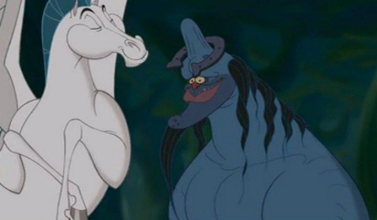 Cuando una herradura golpea al Guardián del Río en la cabeza, inexplicablemente le crece un bulto con forma de pene y unas cejas de testículo a juego