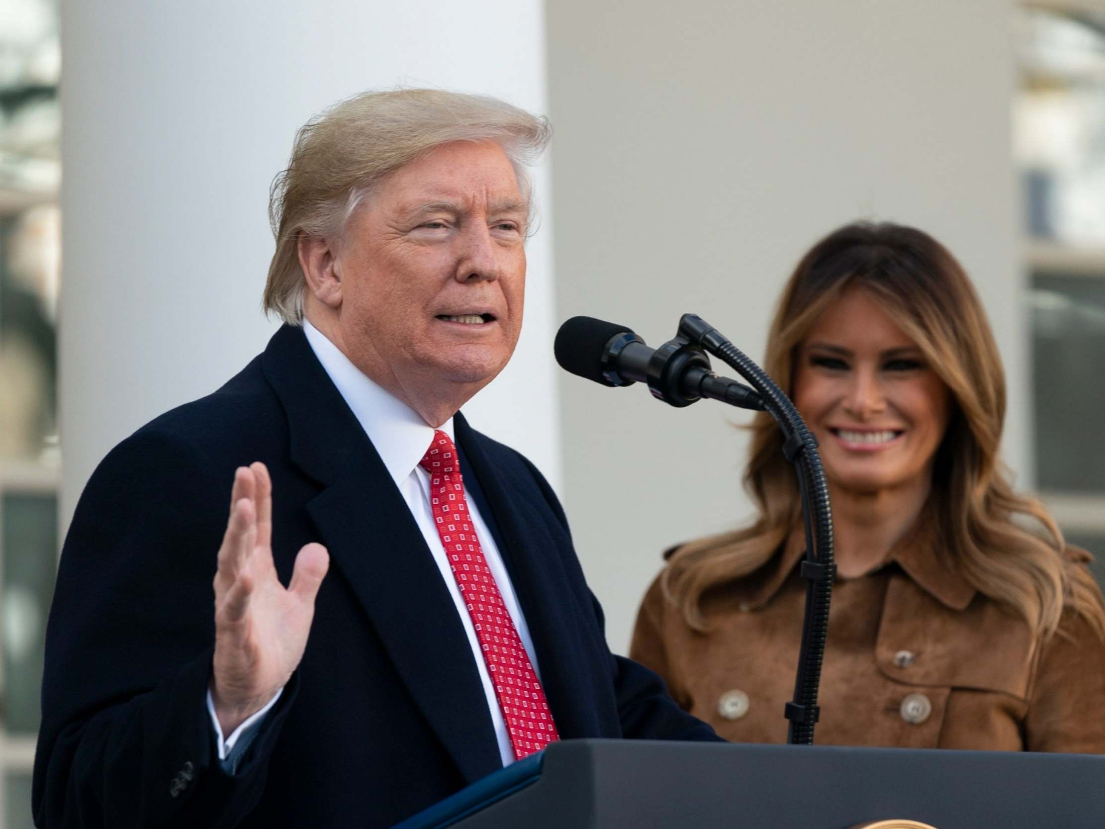 El presidente y la primera dama en el Rosal de la Casa Blanca en 2019