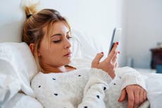 ¿Las personas solteras deberían utilizar la cuarentena para buscar citas?