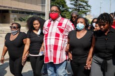 Familia de Jacob Blake hace un emotivo llamado de justicia racial tras el tiroteo de la policía