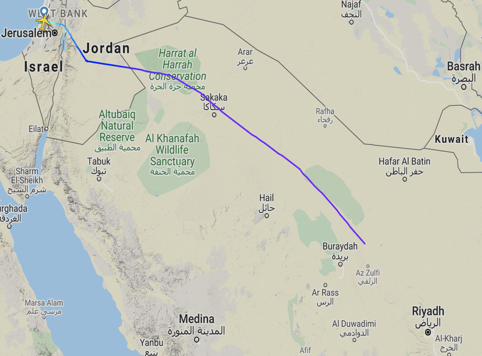 Haciendo historia: la ruta del primer vuelo sobrepasa de Arabia Saudita a los Emiratos Árabes Unidos