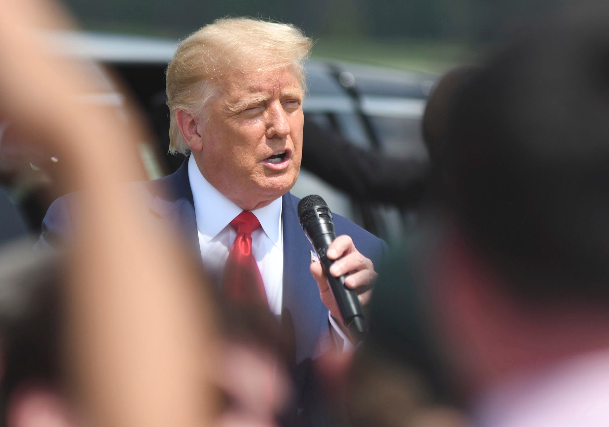 Trump sugiere a sus seguidores cometer fraude electoral al intentar votar por él dos veces en las próximas elecciones