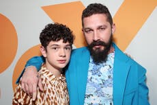 Shia LaBeouf admite que la representación de su padre como abusivo en ‘Honey Boy’ fue una “jo*** tontería”