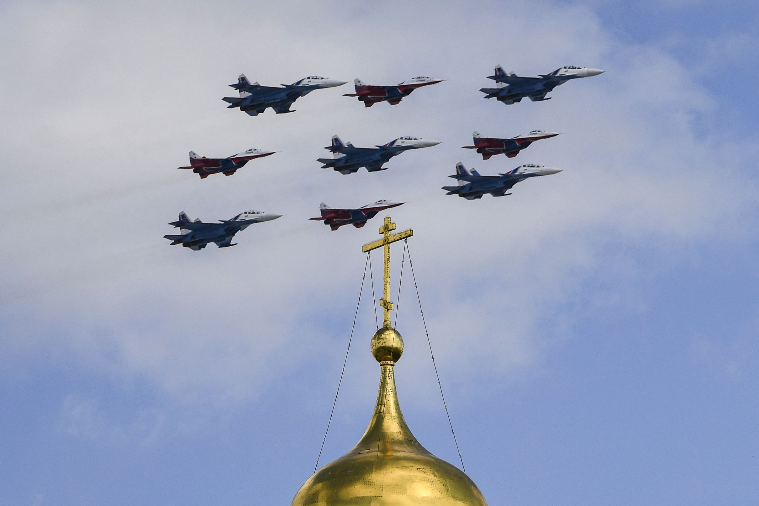 Aviónes de combate rusos MiG-29 participan en un despliegue aéreo